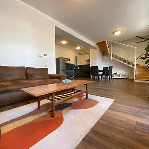 2 Bedroom 107 M2 Loft With Balcony Appartamento